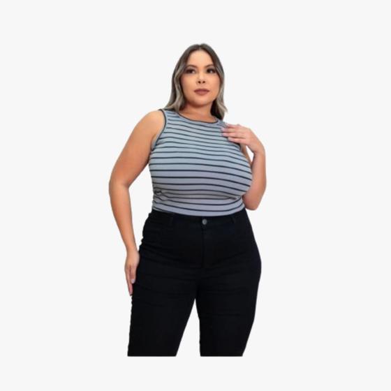 Imagem de Blusa feminina regata cavada justa plus listrada Durabilidade