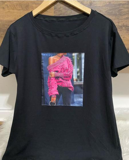 Imagem de Blusa T-shirt feminina detalhe pedrinhas aplicações sortidas casual