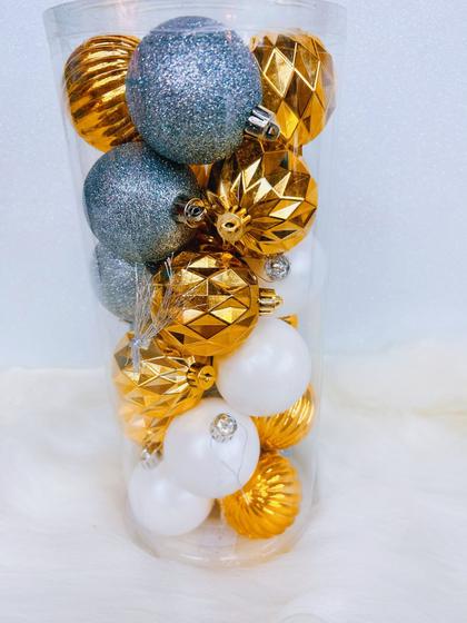 Imagem de Bolas de Natal Com 24 Bolas 6cm 3 Cores Dourada Prata Branco Decoração Árvore