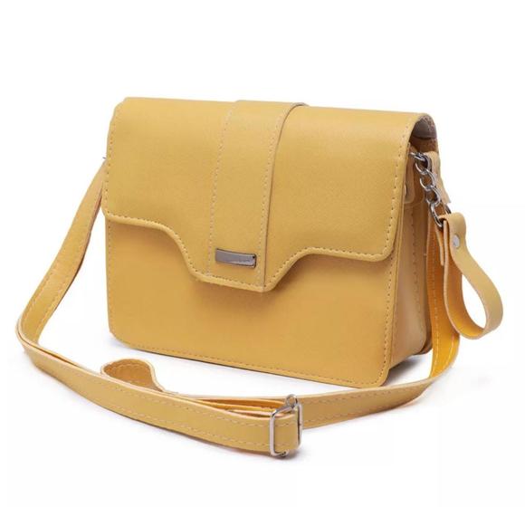 Imagem de Bolsa Casual de Lado Esportiva Chaveiro Feminino Pingente