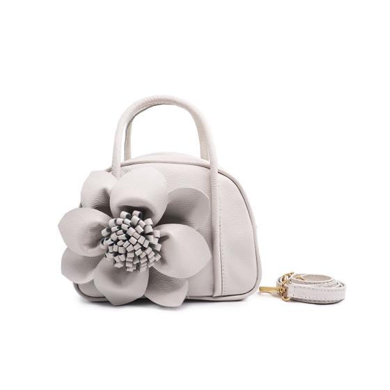 Imagem de Bolsa feminina de couro média flor metalizado off white Liz