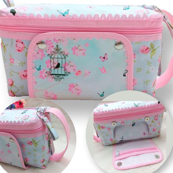 Imagem de Bolsa Necessaire Porta Fraldas e Lenço Umedecido para Higiene do Bebê Jardim Encantado