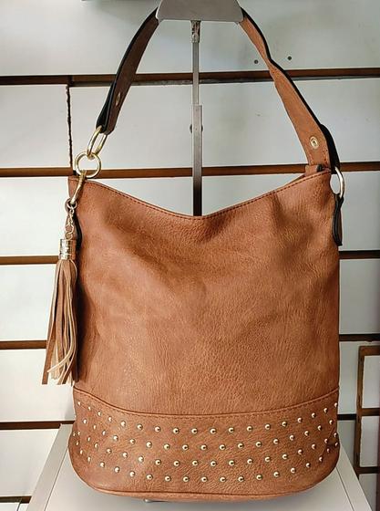 Imagem de Bolsa saco com zíper dourado e alça grande transversal