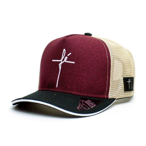 Boné Black Bulls Trucker Fé Aba Curva Telinha Menor preço em Boné Black Bulls Trucker Fé Aba Curva Telinha