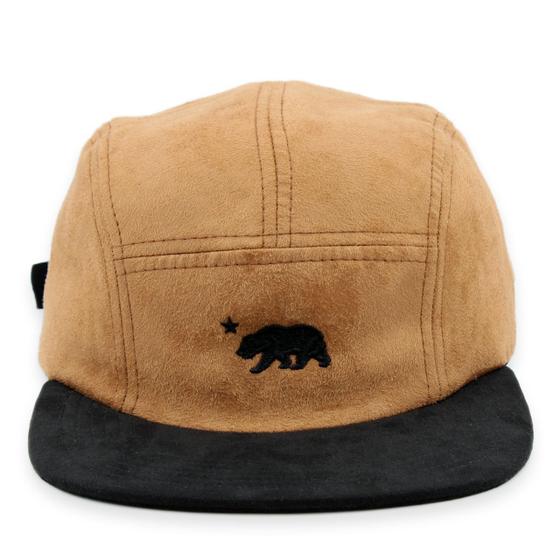 Imagem de Boné Five Panel Aba Reta Em Camurça Urso Snapback