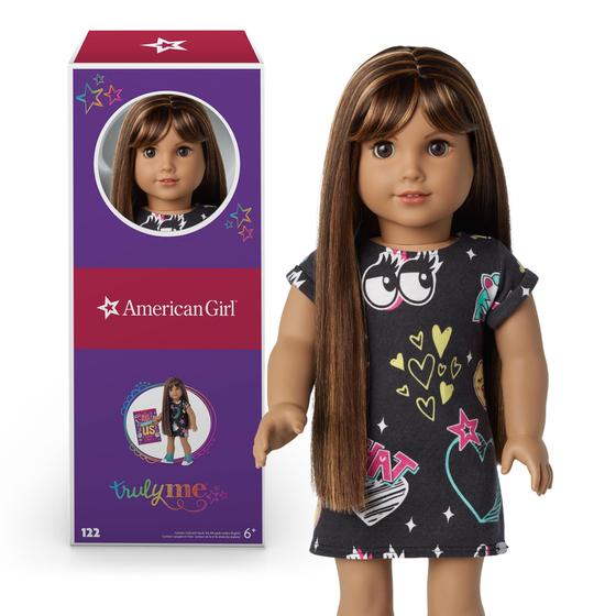 Imagem de Boneca American Girl Truly Me de 18 polegadas 122 com vestido de camiseta