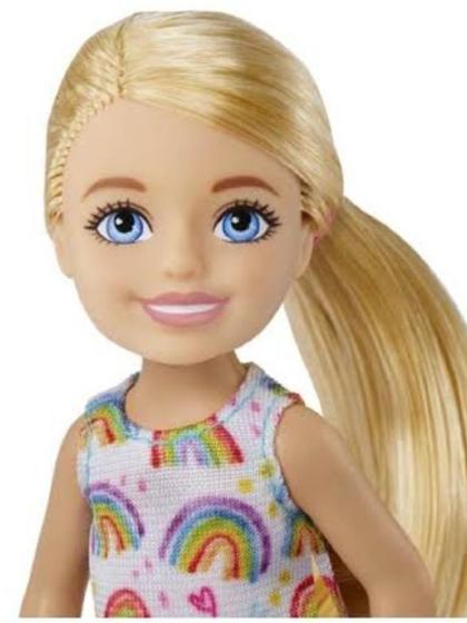 Imagem de Boneca Barbie Chelsea Club Menina Loira Vestido Arco-Íris