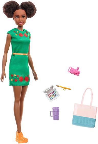 Imagem de Boneca Barbie com Cabelo Castanho - Kit com 5 Acessórios para Viagem