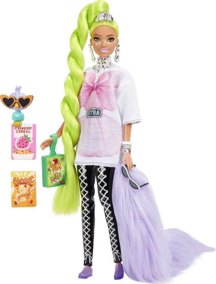 Imagem de Boneca Barbie Extra 11 com papagaio e cabelo de néon