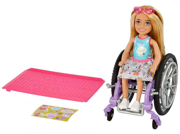 Imagem de Boneca Barbie Família Chelsea Cadeira de Rodas - com Acessórios Mattel