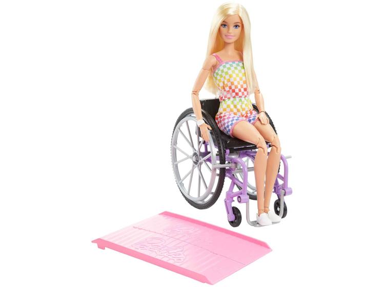 Imagem de Boneca Barbie Fashionista com Cadeira de Rodas
