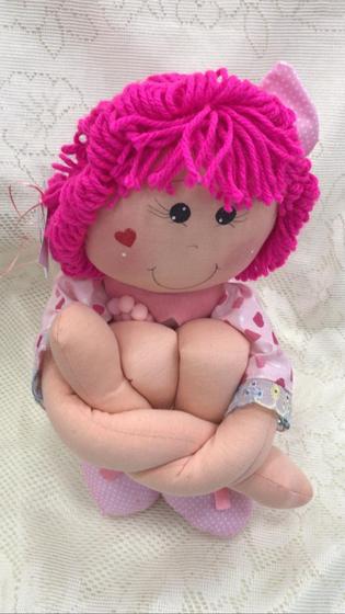 Imagem de Boneca de pano com cabelo rosa