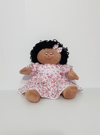 Imagem de Boneca De Pano Lara Negra Morena Pelúcia Rosa Floral 41cm