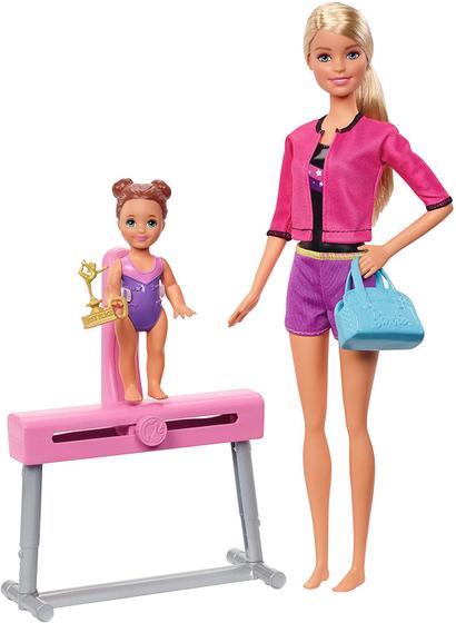 Imagem de Boneca Ginasta & Playset com Treinadora Barbie, Mini Boneca & Trave de Equilíbrio com Mecanismo Deslizante