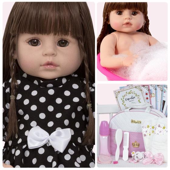 Imagem de Boneca Reborn Realista Julia Cabelo Castanho Bolsa Kit Itens