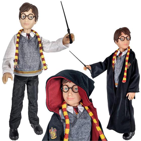 Imagem de Boneco Harry Potter Com Varinha E Capa Bruxo Articulado 45cm - Rosita