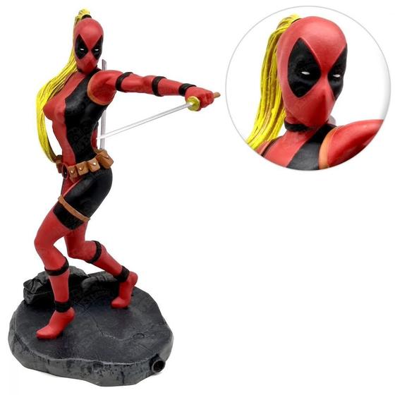 Imagem de Boneco Lady Deadpool Action Figure 1:10 Diamond Gallery 118160