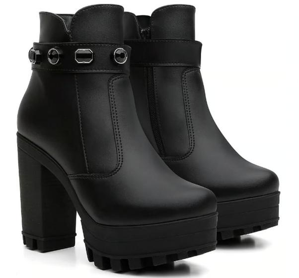 Imagem de Bota Coturno Feminino Preto com Detalhes em Pedras