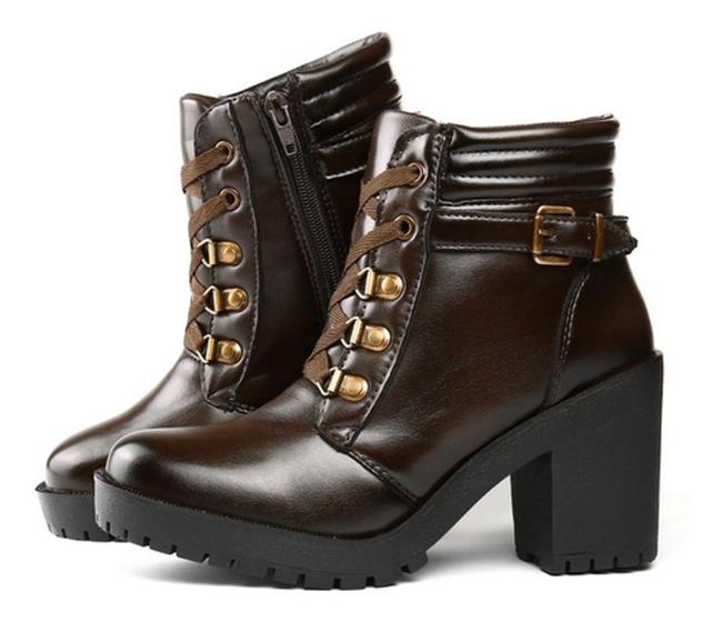 Imagem de Bota Coturno Feminino Salto Alto Grosso Com Zíper e Fivela