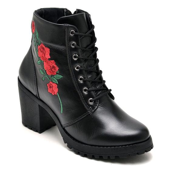 Imagem de Bota Coturno KRN Shoes de Couro Cano Curto com Bordado Flor e Salto Grosso