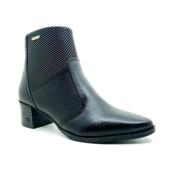 Bota Feminina Pegada Couro Forrada Bico Fino Salto Bloco Menor preço em Bota Feminina Pegada Couro Forrada Bico Fino Salto Bloco