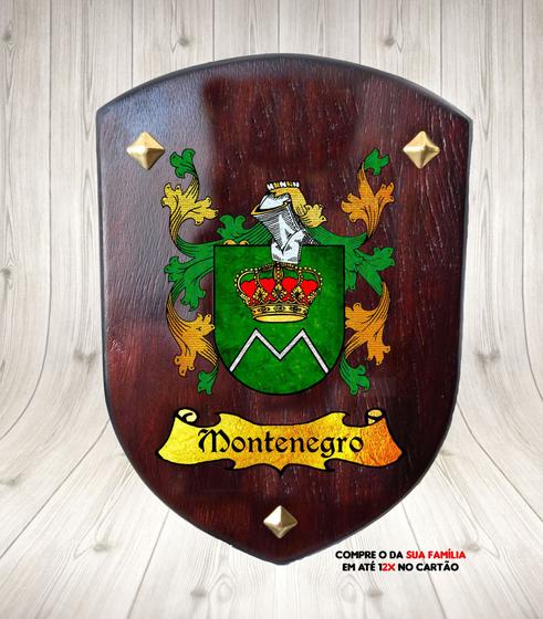 Imagem de Brasão da família Montenegro (com adorno)