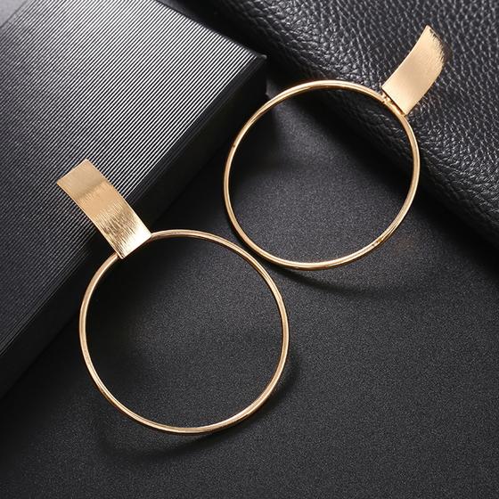 Brinco Argola Feminino Banhado Ouro 18k Prata Redondo Pressão Menor preço em Brinco Argola Feminino Banhado Ouro 18k Prata Redondo Pressão