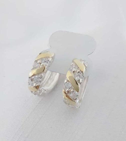 Brinco Argola Média De Prata De Lei E Apliques De Ouro E Zircônias Menor preço em Brinco Argola Média De Prata De Lei E Apliques De Ouro E Zircônias
