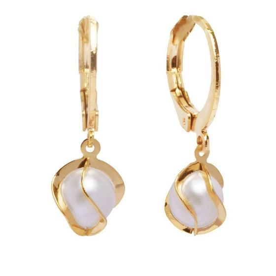 Imagem de Brinco De Argolinha Com Perola Com Detalhe Folheado Ouro 18K
