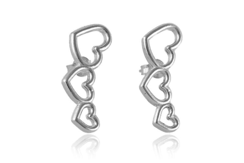 Imagem de Brinco Ear Cuff  Com Coração Vazado Folheado Em Ródio Branco