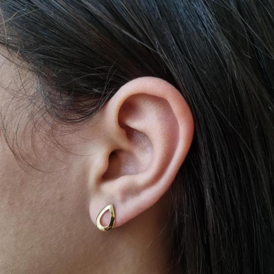 Imagem de Brinco Gota com Abertura Central Banho Ouro 18K / Prata 925
