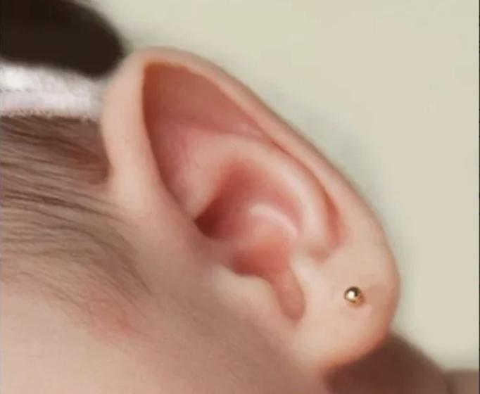 Imagem de Brinco Infantil Bola 3,5mm Bebê Recém-nascido Bolinha Ouro 18k