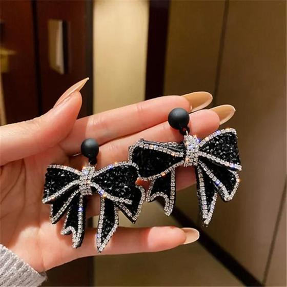 Imagem de Brincos Pendurados com Laço de Strass Preto - Estilo Coreano