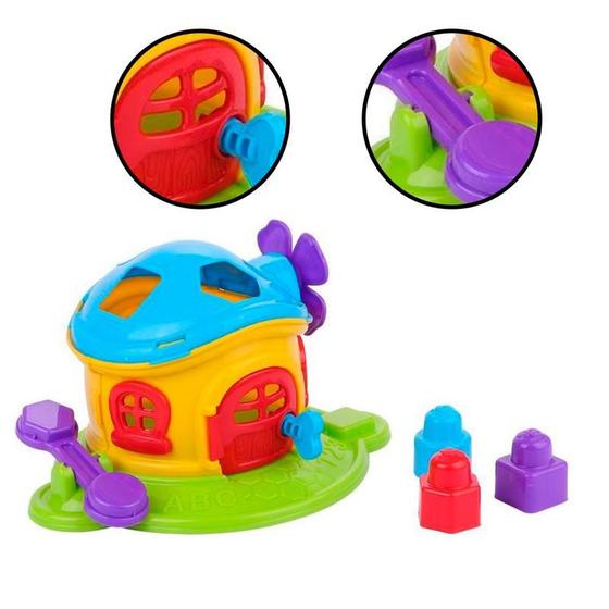 Imagem de Brinquedo Casinha Encantado Colorido Habilidade Motora Entretenimento Distração Experiência Prática Sensorial