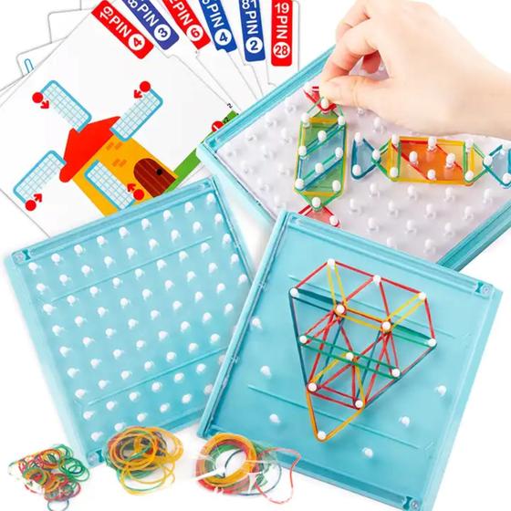 Imagem de Brinquedo Educativo Geoplano - Desenhando com Elásticos