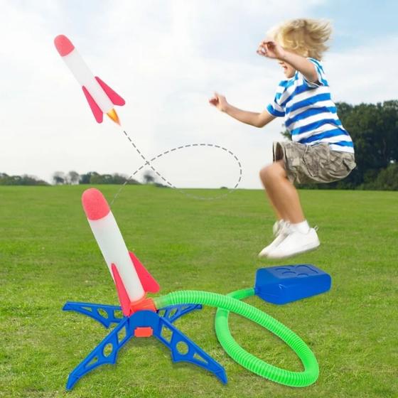 Imagem de Brinquedo Infantil Com Lançado Foguete Divertido Com Luz Led