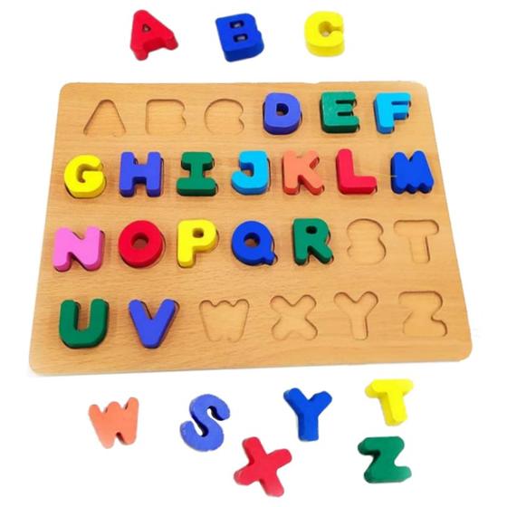 Imagem de Brinquedo Infantil de Encaixe Alfabeto Colorido de Madeira