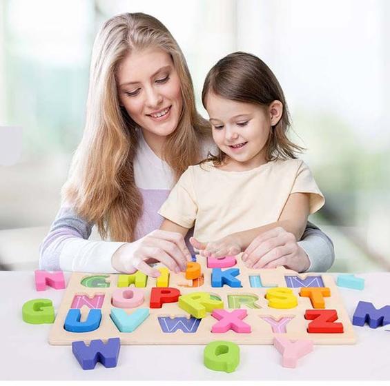 Imagem de Brinquedo Infantil de Encaixe Montessori de Madeira Modelo B - Pedagógico e Educativo com letras números formatos símbolos matemáticos tabuada