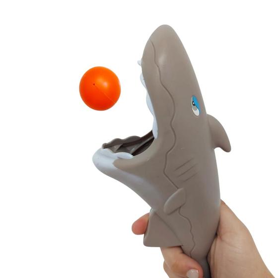 Imagem de Brinquedo Lançador De Bolinha Tubarão Lançador De Bolinha + 2 Bolas
