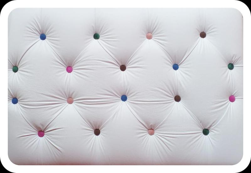 Imagem de Cabeceira Infantil Estofada Botoes Coloridos material sintético Branco