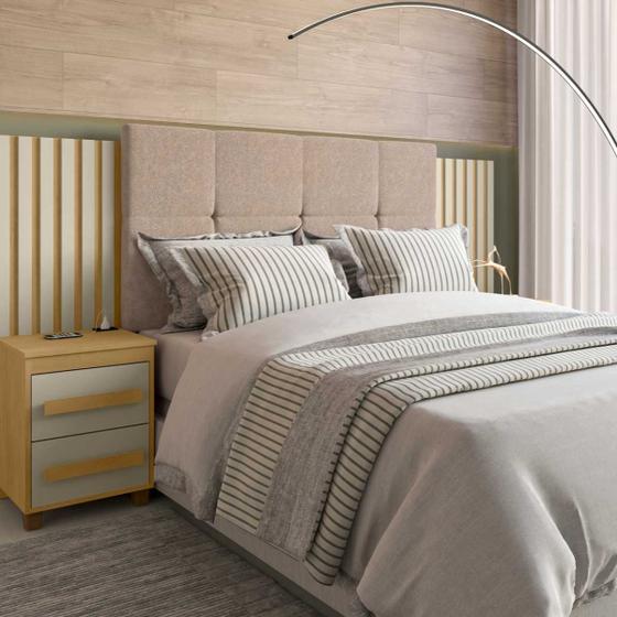 Imagem de Cabeceira Ripada Estofada para cama box casal Queen king RV Móveis Suíça com 02 mesas de cabeceira com tomada cinamomo OFF White RV MOVEIS
