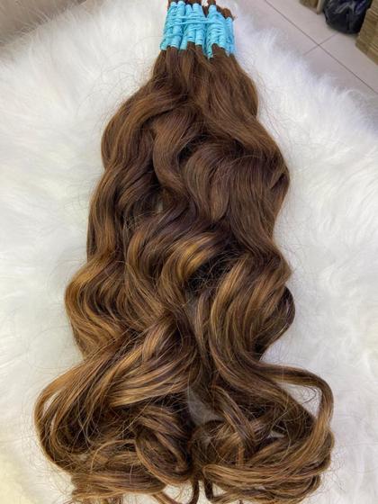 Imagem de CABELO ONDULADO Morena Iluminada Indiano 65 CM  50G