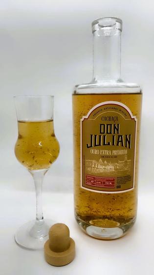 Imagem de Cachaça Don Julian - Cachaça Premium com Flócos de Ouro