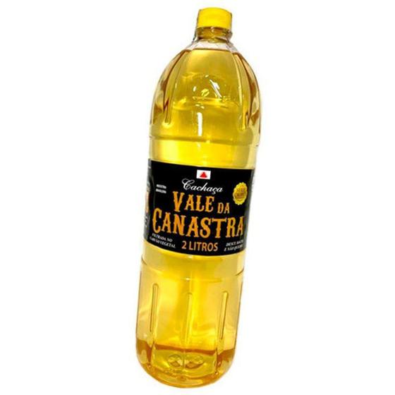 Imagem de Cachaça Vale Da Canastra Ouro Pet 2lt  Serra Da Canastra