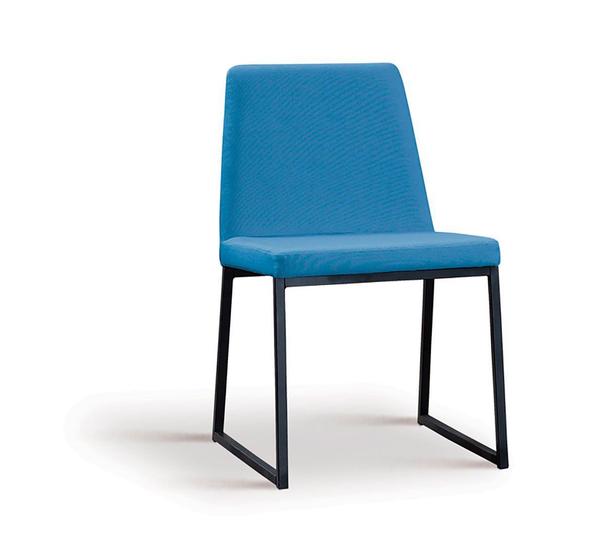 Imagem de Cadeira Yanka Linho Azul Base Aço Preto - OOCA Móveis