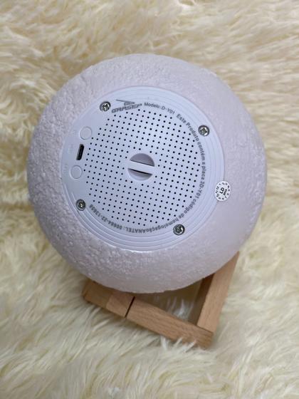 Imagem de Caixa bluetooth led Lua