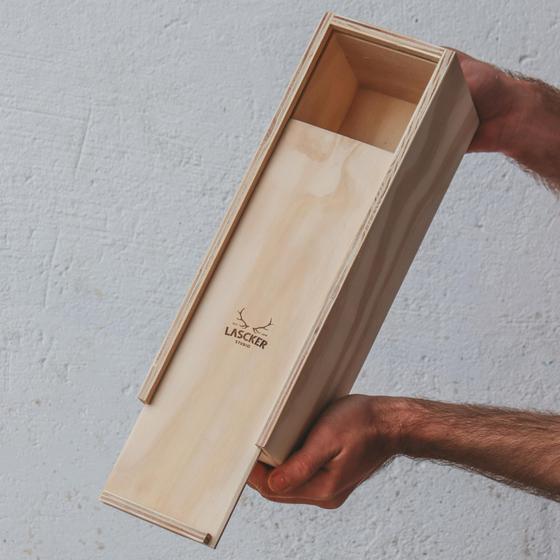 Caixa em compensado naval de PINUS (madeira), com tampa estojo - Caixote tamanho P 2 (Vinho) Menor preço em Caixa em compensado naval de PINUS (madeira), com tampa estojo - Caixote tamanho P 2 (Vinho)