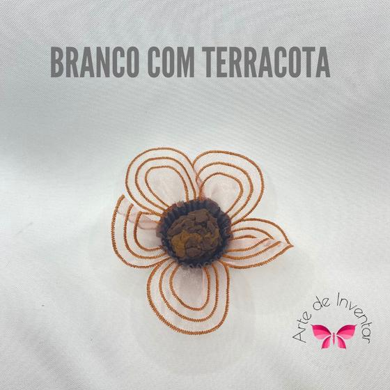 Imagem de Caixetas para Doces - Bordada Flor / Kit com 50 unidades