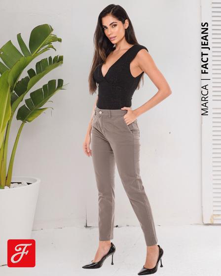 Imagem de Calça Cigarrete Cintura Alta Fact Jeans F383