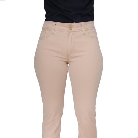 Calça Feminina Capri de Sarja Cintura Média Confortável e Estilosa - DLM.SM